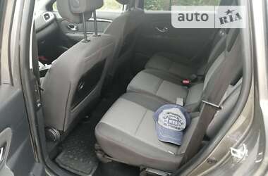 Универсал Renault Grand Scenic 2012 в 