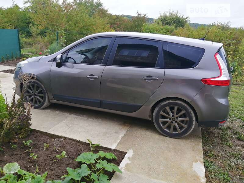 Універсал Renault Grand Scenic 2012 в Івано-Франківську
