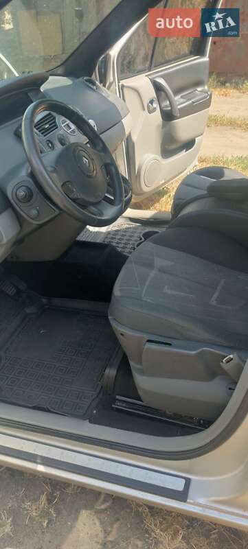 Минивэн Renault Grand Scenic 2005 в Гайвороне