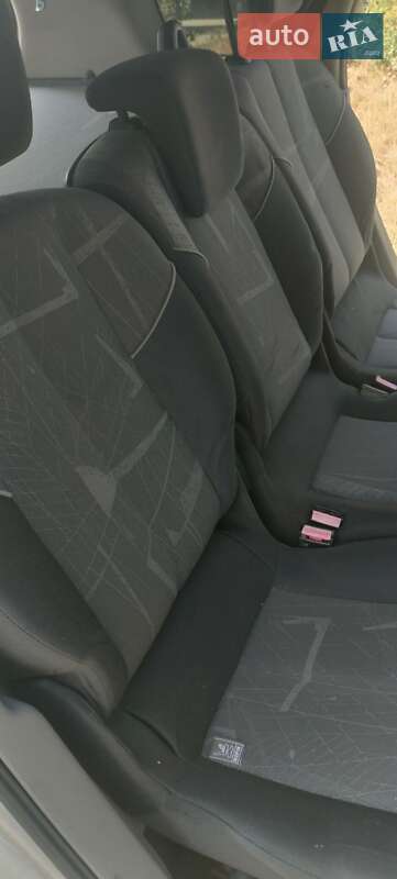 Минивэн Renault Grand Scenic 2005 в Гайвороне