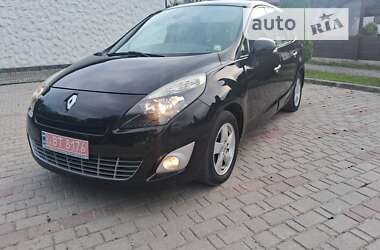 Минивэн Renault Grand Scenic 2009 в Косове