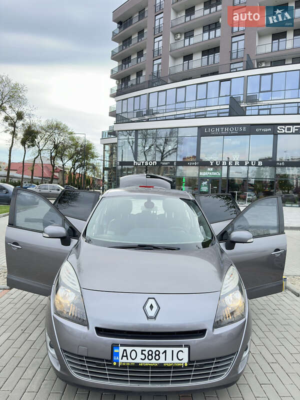 Мінівен Renault Grand Scenic 2011 в Ужгороді