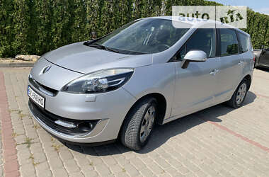 Renault Grand Scenic 2012