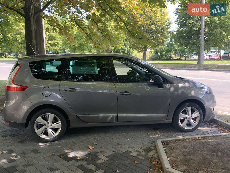 Мінівен Renault Grand Scenic 2012 в Луцьку