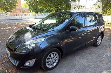 Renault Grand Scenic 2011