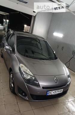 Минивэн Renault Grand Scenic 2011 в Нетешине