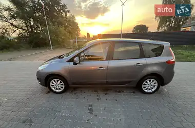 Renault Grand Scenic 2010