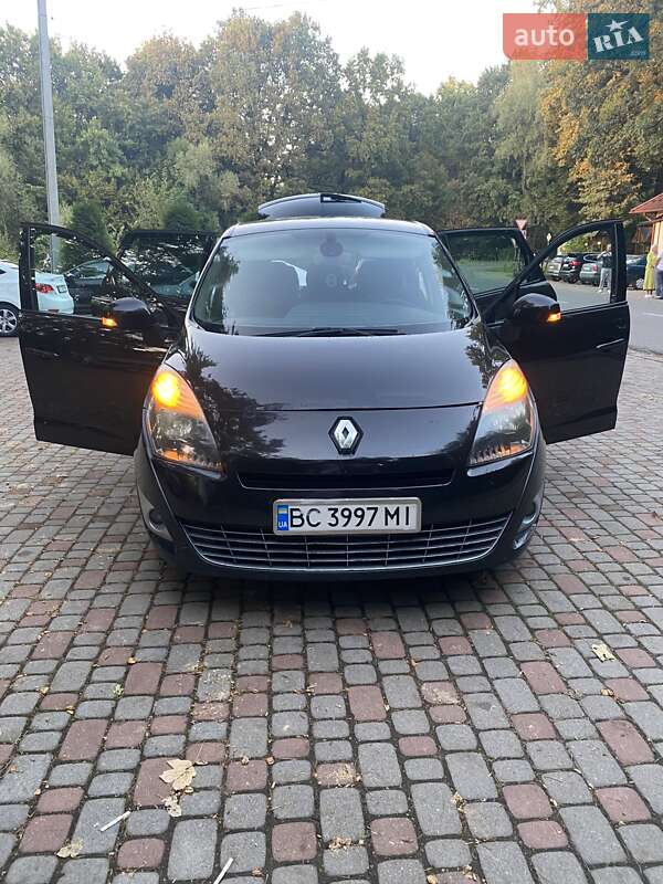 Renault Grand Scenic 2010