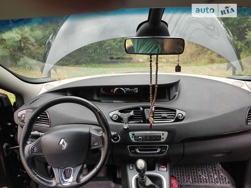 Минивэн Renault Grand Scenic 2014 в Киеве