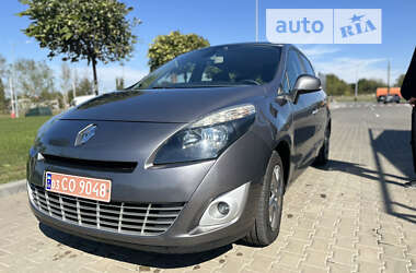 Мінівен Renault Grand Scenic 2011 в Новій Одесі