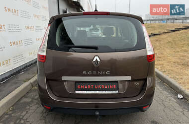 Минивэн Renault Grand Scenic 2010 в 