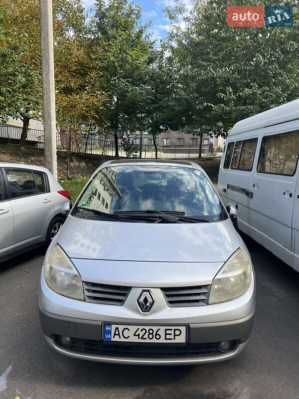 Минивэн Renault Grand Scenic 2005 в Владимире