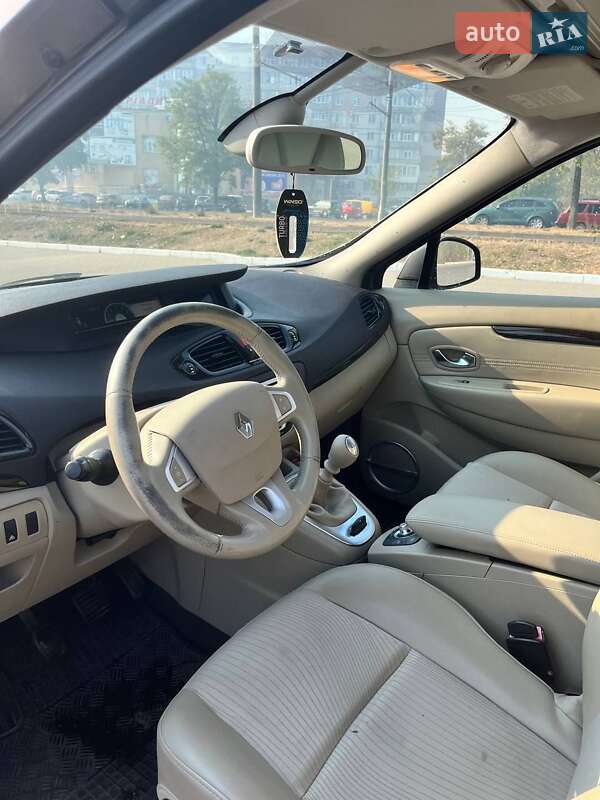 Мінівен Renault Grand Scenic 2011 в Сумах
