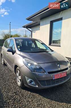 Renault Grand Scenic 2010