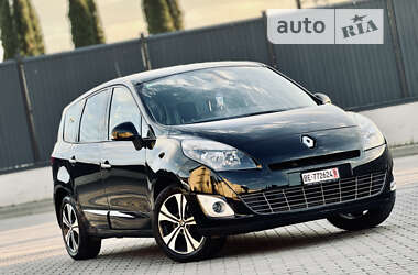 Renault Grand Scenic 2012