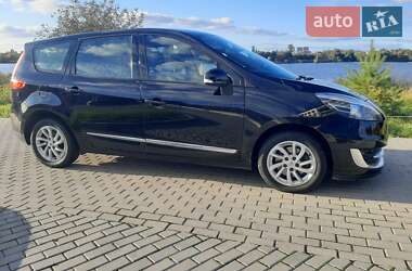 Renault Grand Scenic 2012