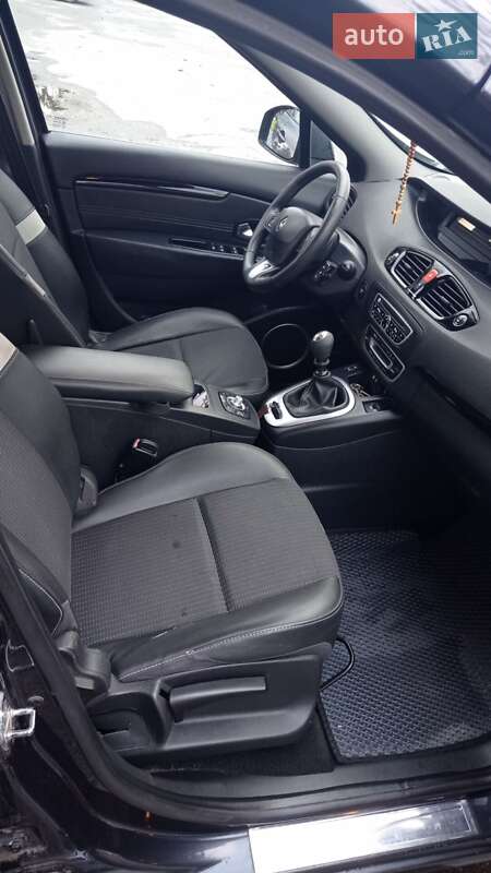 Мінівен Renault Grand Scenic 2011 в Звягелі