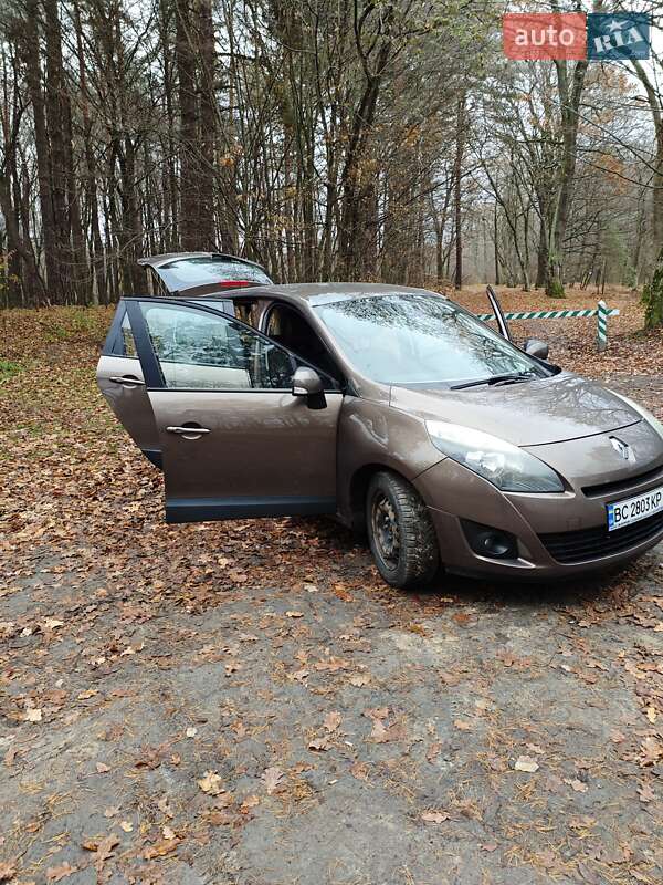 Мінівен Renault Grand Scenic 2010 в Кам'янці-Бузькій
