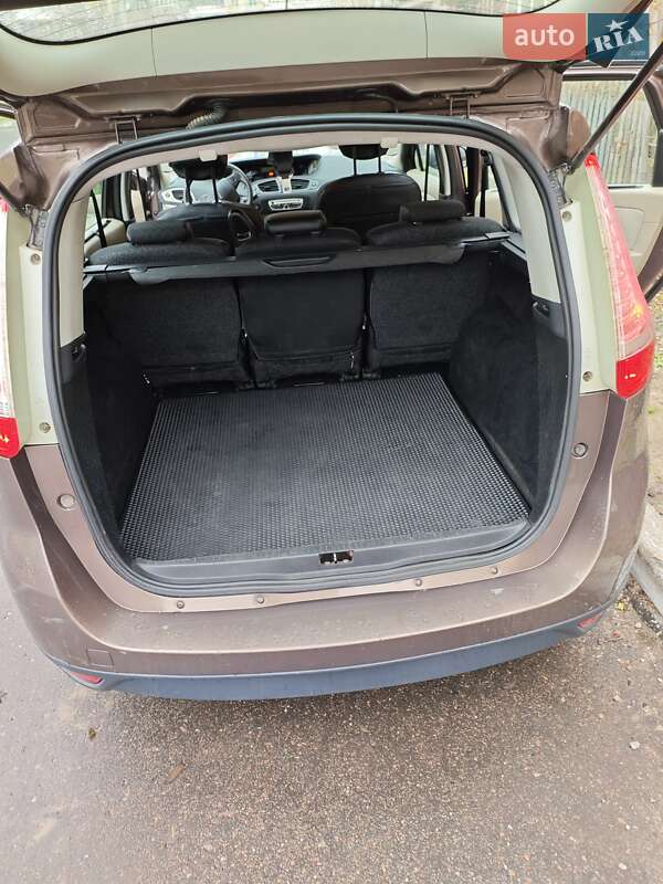 Мінівен Renault Grand Scenic 2010 в Кам'янці-Бузькій