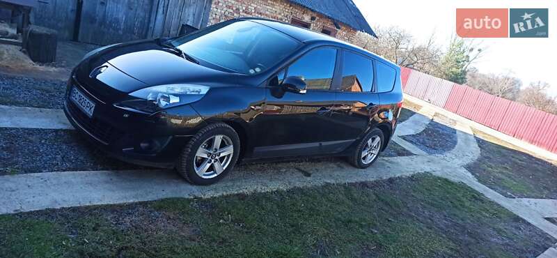 Renault Grand Scenic 2010