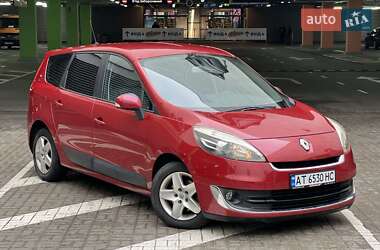 Renault Grand Scenic 2012