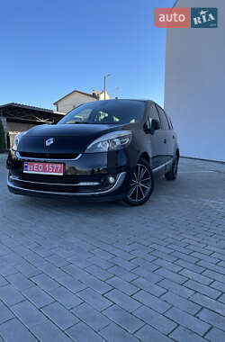 Renault Grand Scenic 2012