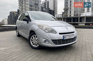 Renault Grand Scenic 2011