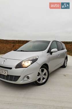 Renault Grand Scenic 2011