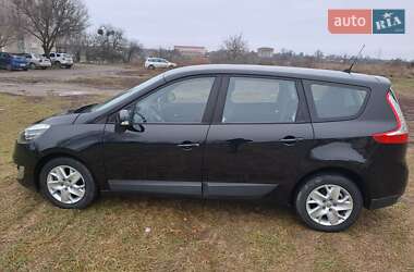 Мінівен Renault Grand Scenic 2012 в 