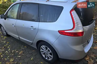 Renault Grand Scenic 2013