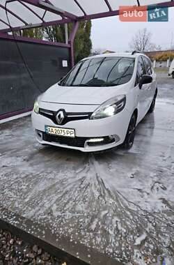 Renault Grand Scenic 2015
