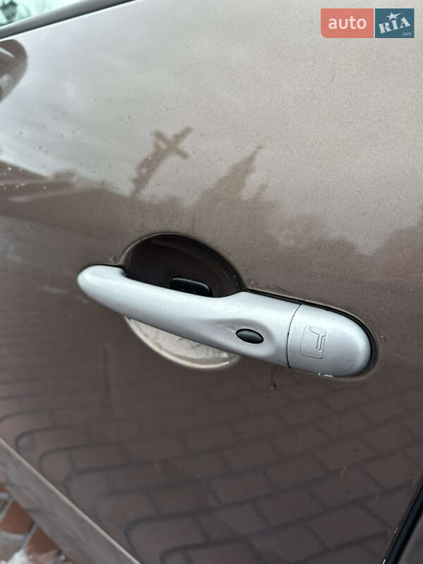 Минивэн Renault Grand Scenic 2009 в Днепре