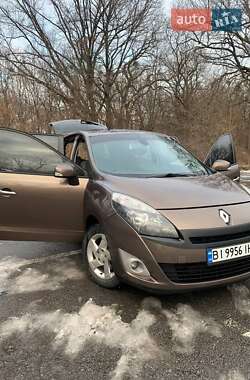 Renault Grand Scenic 2011