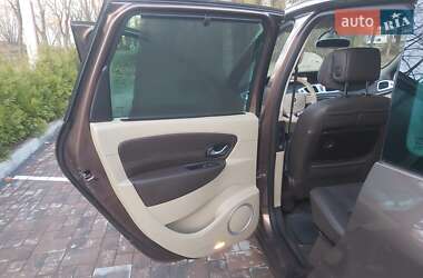 Минивэн Renault Grand Scenic 2009 в 