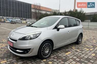 Renault Grand Scenic 2012