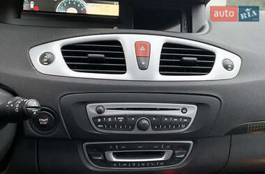 Минивэн Renault Grand Scenic 2010 в 