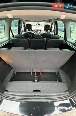 Минивэн Renault Grand Scenic 2012 в 