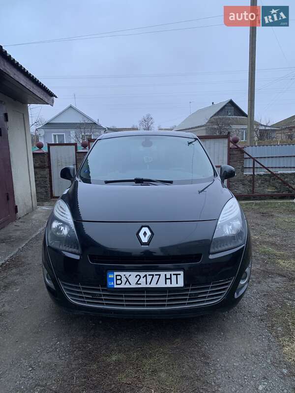 Минивэн Renault Grand Scenic 2011 в Староконстантинове