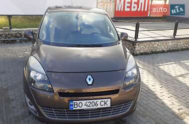 Renault Grand Scenic 2010