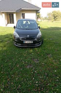 Renault Grand Scenic 2012