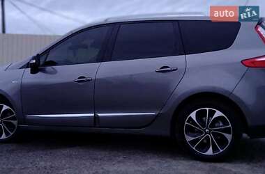 Renault Grand Scenic 2015