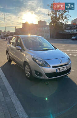 Мінівен Renault Grand Scenic 2010 в Києві