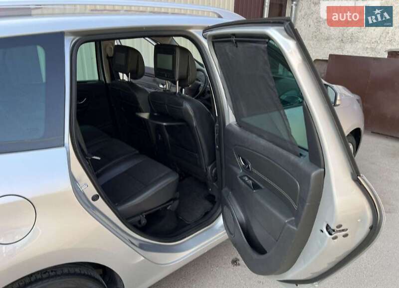Минивэн Renault Grand Scenic 2014 в Остроге