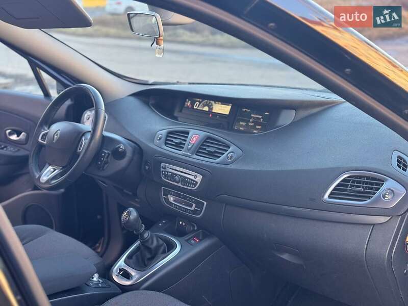 Мінівен Renault Grand Scenic 2011 в Долині