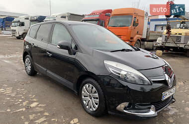 Renault Grand Scenic 2012