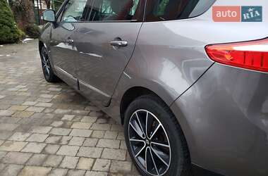 Минивэн Renault Grand Scenic 2013 в 