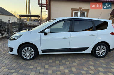 Минивэн Renault Grand Scenic 2012 в Новоселице