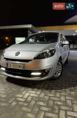 Renault Grand Scenic 2012