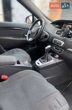 Минивэн Renault Grand Scenic 2014 в 