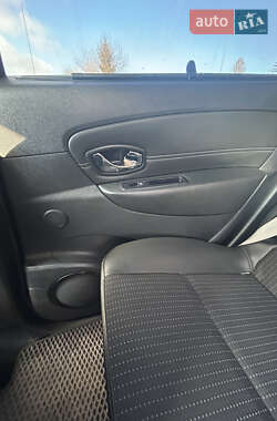 Минивэн Renault Grand Scenic 2012 в 